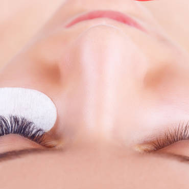 Eyelashes & Makeover Services